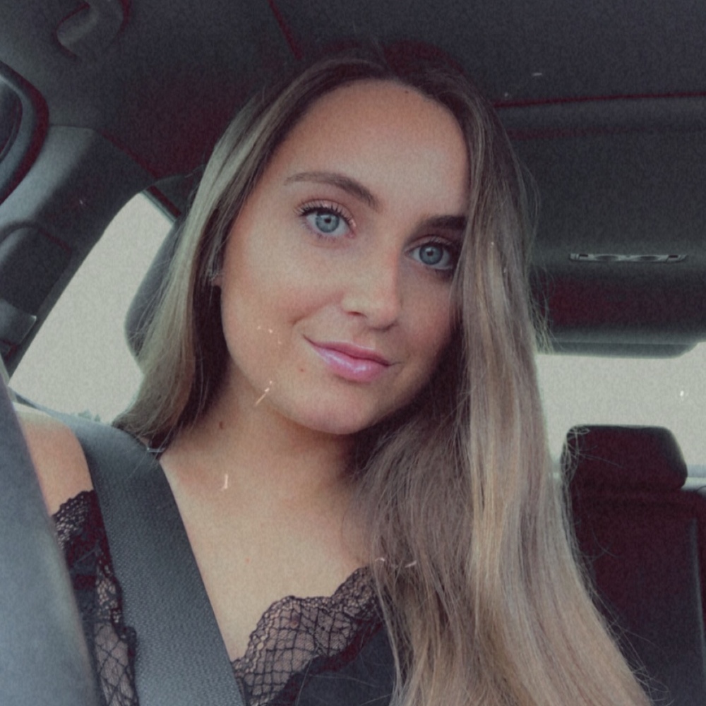 Meet your Posher, Stephanie